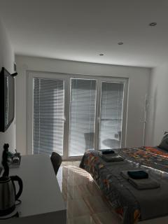 Villa Dimo Topal Luxury Suites with Pool & Jacuzzi - 9