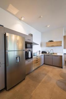 Luxury Beachfront Apartment - 4