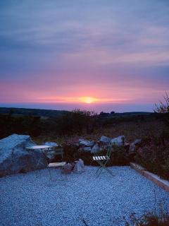 Sea View Caravan with Wood-Fired Sauna - 6