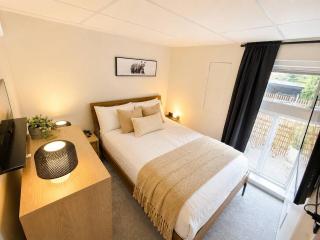 Modern North Van Escape with 2BR BBQ Workspace - 1