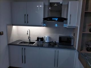 Signature-1Bed with Infinity Pool in Zeta Mall - 4