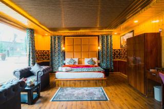 Pahalgam Resort and Cottages - 8