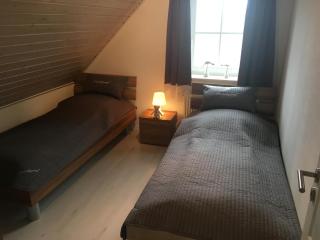 Deichloft Greetsiel bis 6 Personen mit Kaminofen, Whirlpool und Sauna - Haustiere herzlich willkommen, nah am Hafen - 6