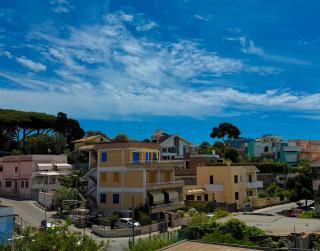 SOFIA APARTMENT - Bright and Spacious Flat in Central Nettuno, Steps from the City Center, Beaches, and Train Station - 5