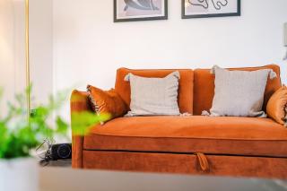 Stylish 2 BDR APT Free Parking Liverpool - 6