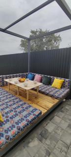 Chill & Vibe House's - 4