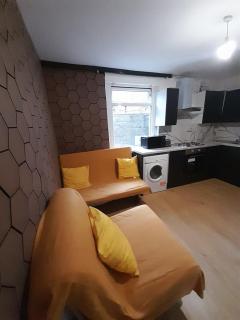 Luxury Lounge Apartment - 5