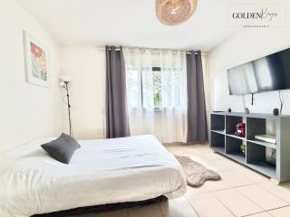 Flowers - Frontalier & Parking Gratuit - 2
