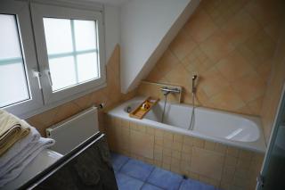 Gemütliches und ruhiges Haus mit Garten in Solingen, privat, bis 3 Gäste - 2