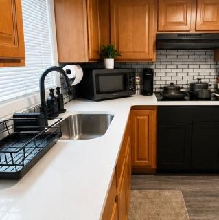 Private King Suite Near DC & Joint Base Andrews - 2