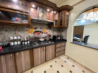 KHI -Hameeda Heights Luxury 4BR-Spacious Family Haven - 9