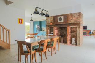 Grande maison de charme avec piscine intérieure - 0