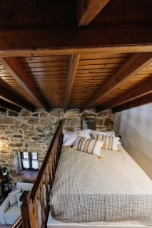 Rustic Kampos House Retreat - 3