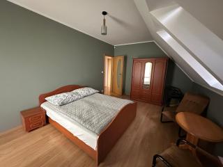 Willa nad stawem - 7