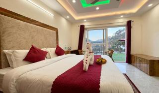 Pine Garden Hotel Kasauli Hills - 9