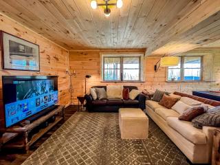 Featured in a Magazine Stunning Luxury Cabin - 3
