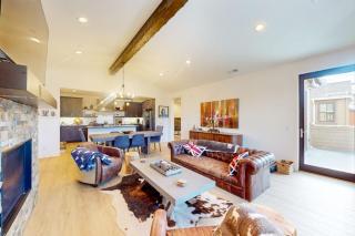 Creekhouse 1362 - 5