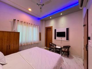 Atmosphere Hotel & Restaurant - 3