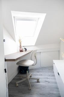 Artsy Attic 1 BR · National Museum · Parking · AC - 3