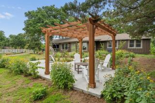 3BR Home 9 mins SNU, Sleeps 10 - 2