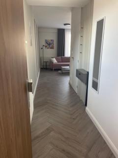 Rose and Oak Apartment - 3