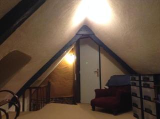 Romantic 400yr old Cottage - 8