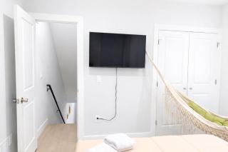 Game Day RoofDeck South Philly 4BR 3BA Home Just 10 Mins From Stadiums - 3