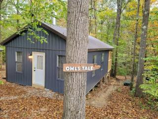 Owl's Tale at Avenwood Cabins - 9