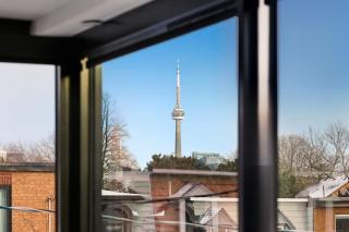 Luxury Toronto Home with Rooftop Terrace & Parking - 8