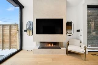 Luxury Toronto Home with Rooftop Terrace & Parking - 1
