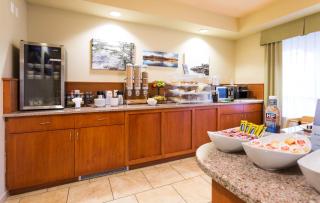 Best Western PLUS Chemainus Inn - 6