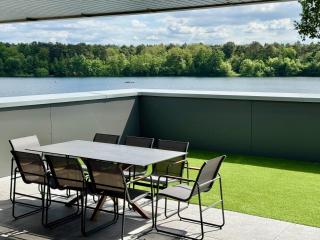 Apartments am See - privater Strand - 2