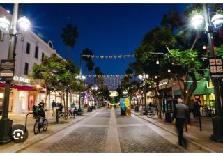 Oceanside 2 Bed 2bath Apt Walk to The Pier - 0