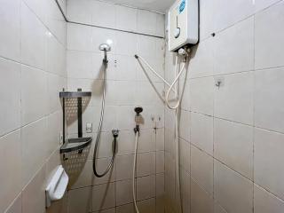 Cozy 2BR Sudirman Apt Pool, Wi-Fi, & Netflix - 6