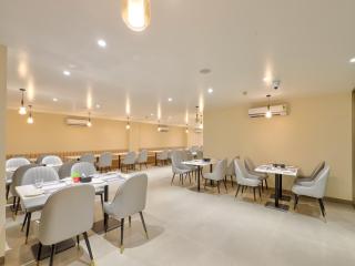 Palette Hotel & Convention Centre by CheckIn, Millennium City Gurugram - 3