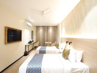 Palette Hotel & Convention Centre by CheckIn, Millennium City Gurugram - 1