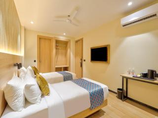 Palette Convention Hotel by CheckIn, Millennium City Gurugram - 8