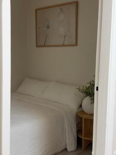 3 Min to Yeongdeungpo Market Station, Sleeps 8, Near Yeouido, Hongdae & The Hyundai - 2