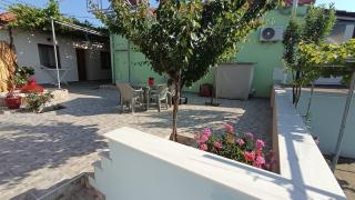 Antonia's house on the beach - 2