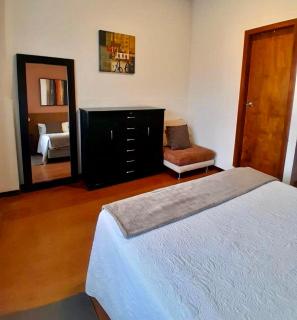 Hospedaje en Quito Norte, Apartamento & Suite independientes - 2