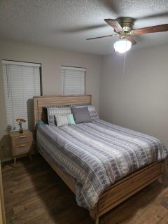 Awesome 4 bedroom home 6 minutes from AT&T stadium - 5