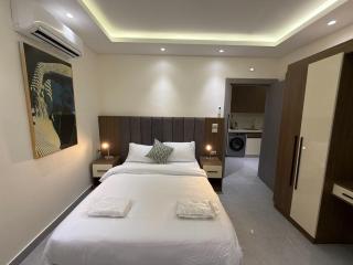 104 JRE apartment with stunning boulevard veiw - 6