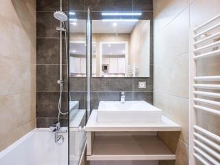 Studio rénové avec mezzanine – Centre Val-d'Isère - FR-1-518-123 - 2