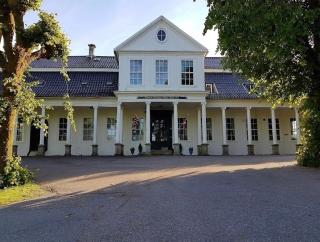 Historic manor from 1793 in rural surroundings - 0