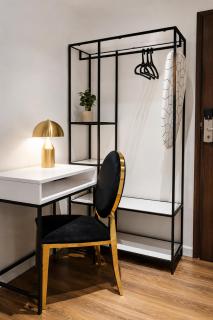 Black Room Apartment - 1