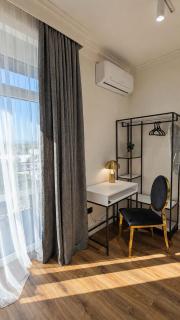 Black Room Apartment - Moukatcheve - 2