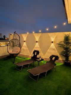Michelangelo II Rooftop Terrace BBQ - 3