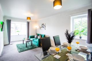 Spacious 2BR Jesmond Stay - FREE Parking & Fast WiFi! - 2