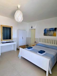 Blue Room - 3