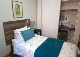 Rest-a-While Guest House - Pretoria - 1